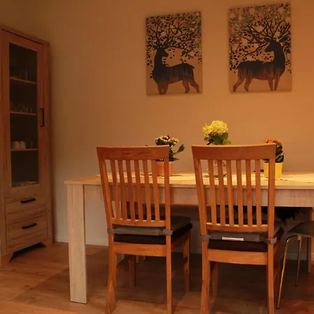 アパート Conni ヘレンタール